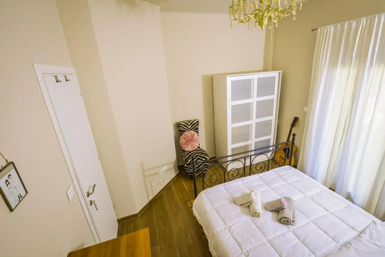 Gorgeous Apartment In The City Center Thessaloniki Greece